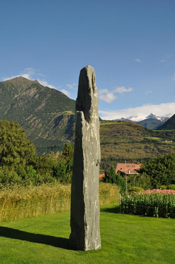 Gasthof Weisses Kreuz Naturns Exterior photo
